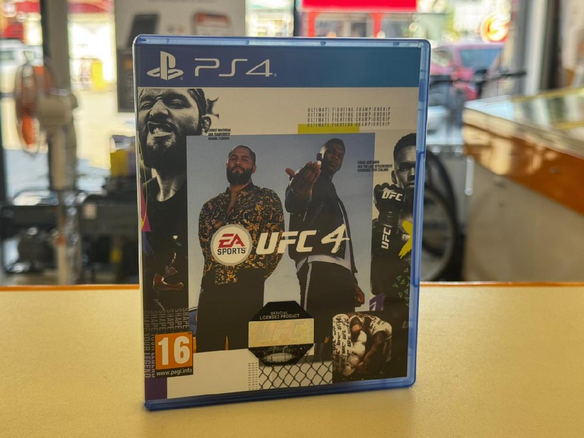 Игра Playstation 4 UFC 4