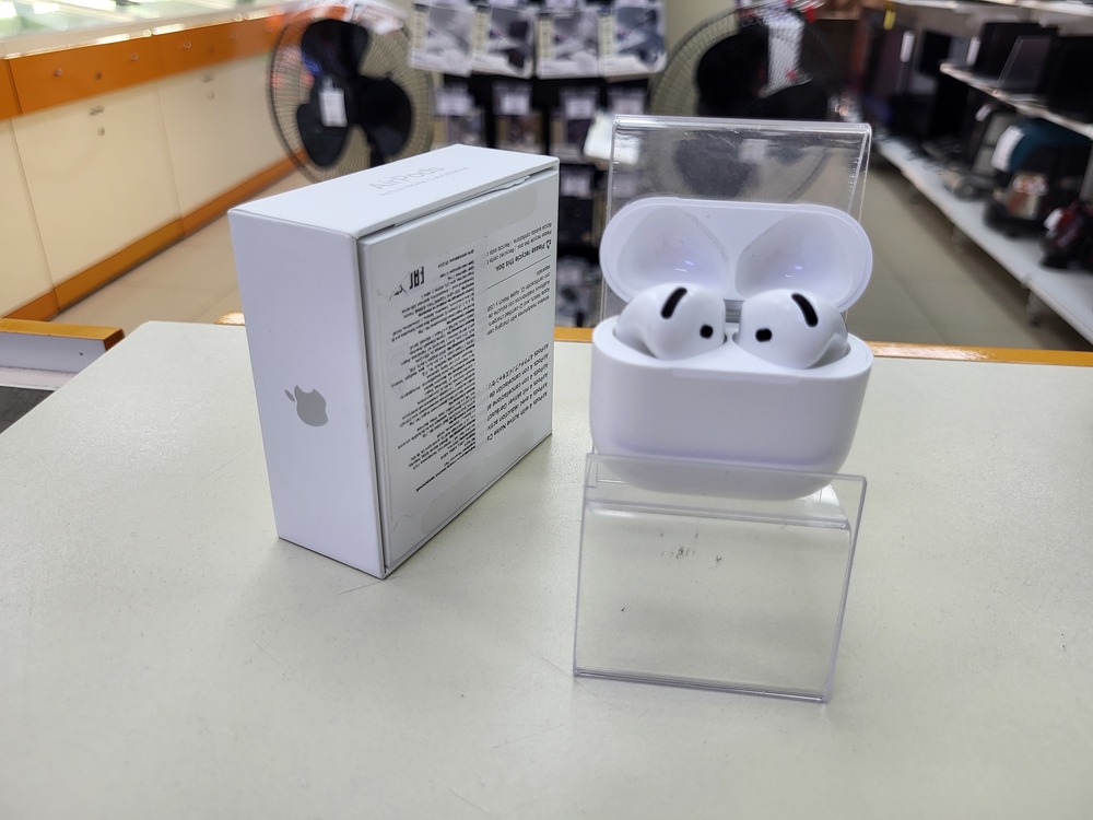 Наушники беспроводные Apple AirPods 4 с ANC