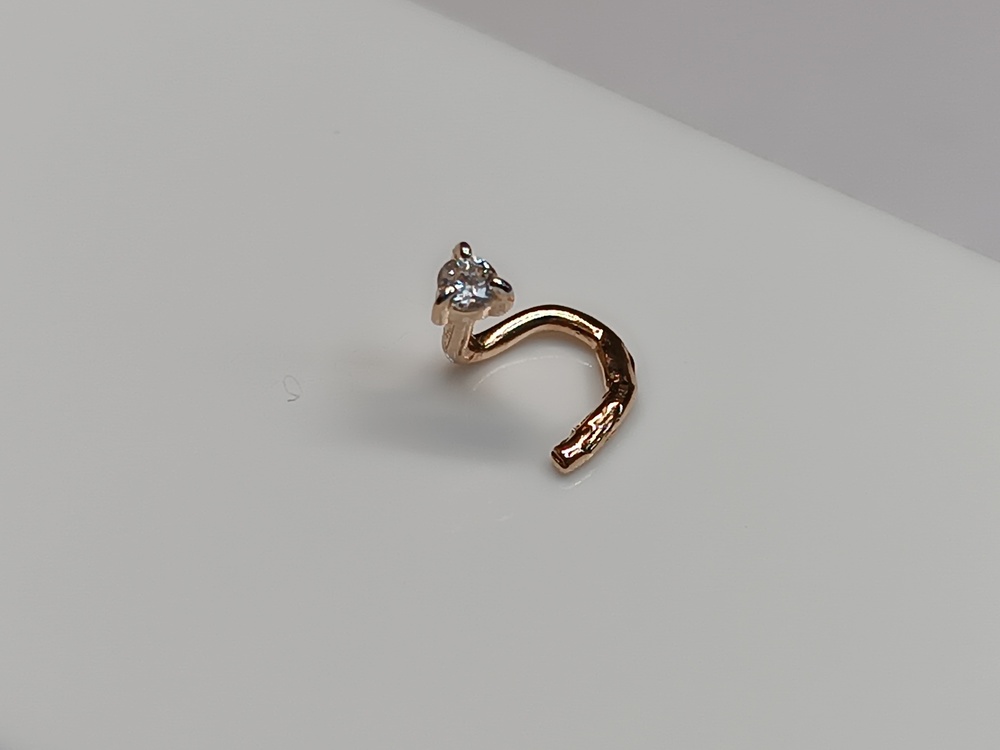 ПИРСИНГ В НОС с камнем (Au 585)