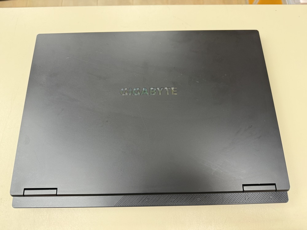 Ноутбук Gigabite A16; Core I7-13620H, GeForce RTX 4050, 16 Гб, 1 Tb, Нет
