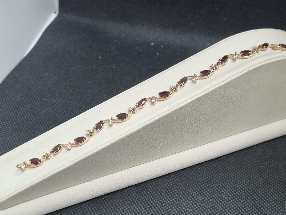 БРАСЛЕТ С КАМНЯМИ (Au 585)