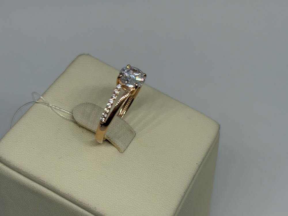 КОЛЬЦО С КАМНЯМИ (Au 585)