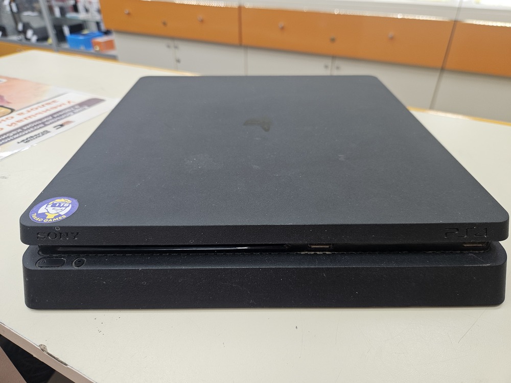Игровая приставка PlayStation 4 Slim 1Tb