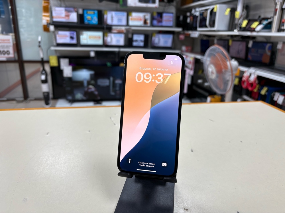 Смартфон Apple iPhone 13 128Gb