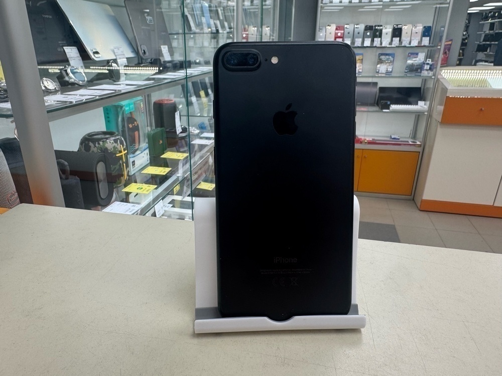 Смартфон Apple iPhone 7 Plus 32Gb
