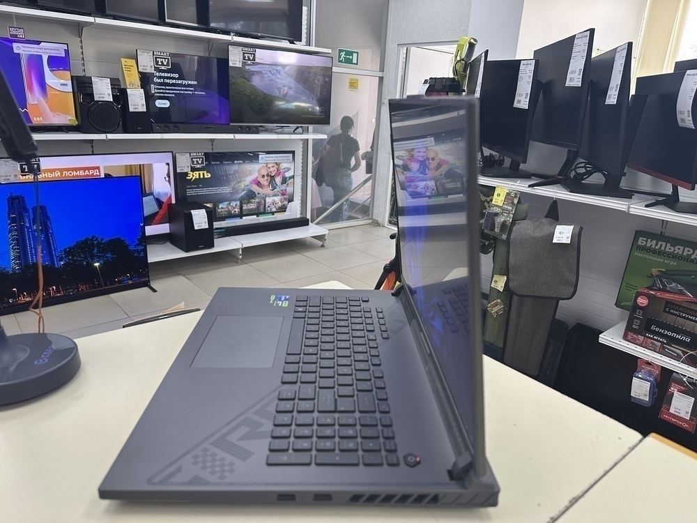 Ноутбук ASUS; Core i9-13900, Geforce RTX 4060, 16 Гб, 512 GB, Нет