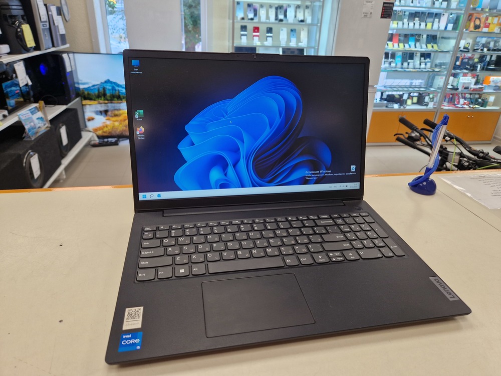 Ноутбук Lenovo; Core i5-1135G7, Intel iris XE Graphics, 8 Гб, 500 Гб, Нет