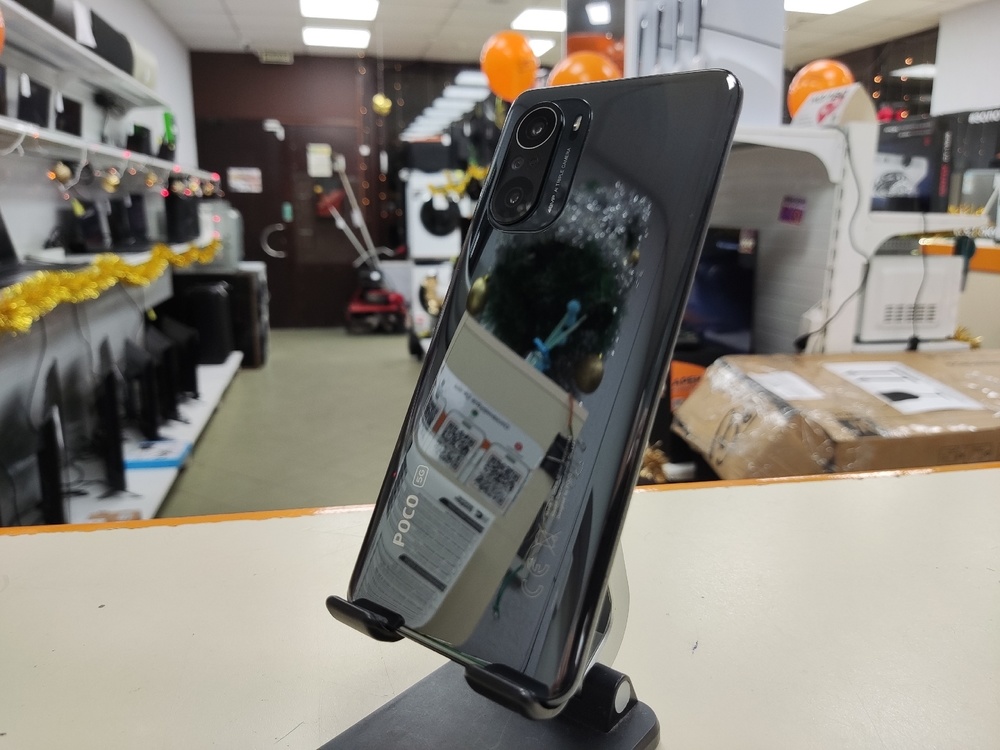 Смартфон Xiaomi Poco F3 6/128