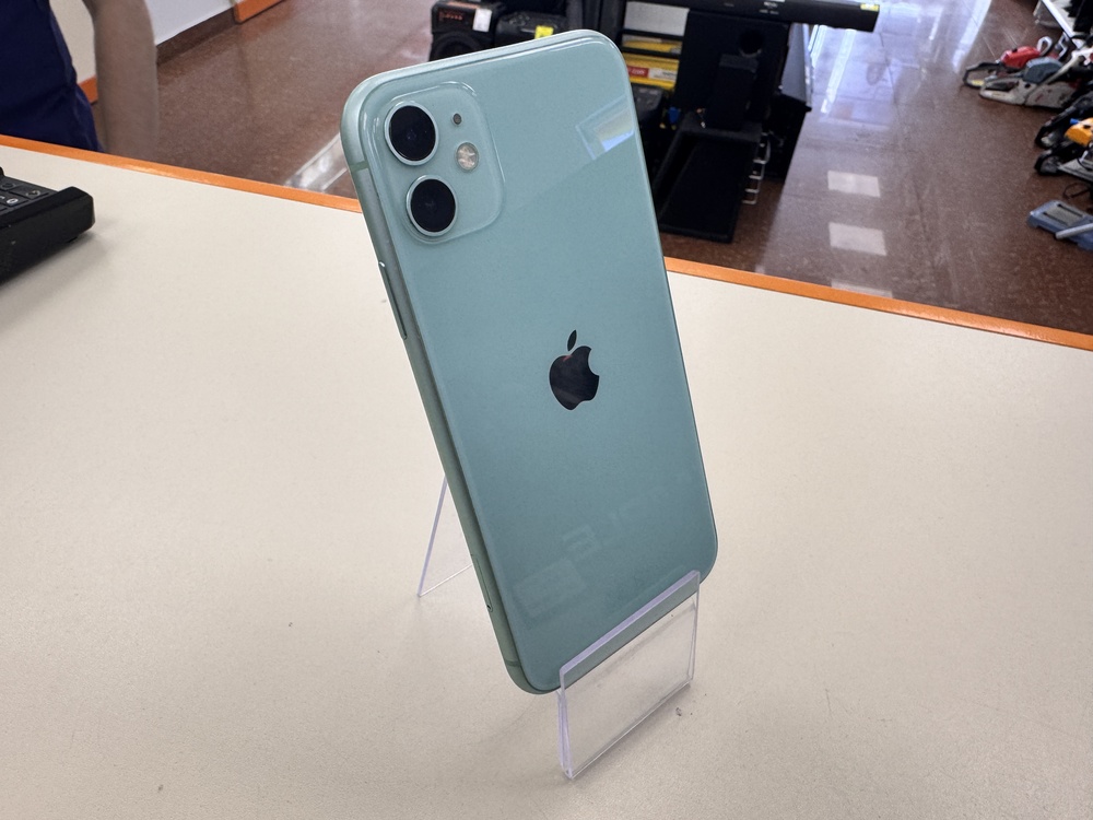 Смартфон Apple iPhone 11 128Gb