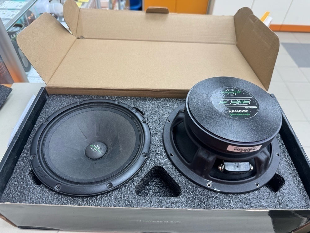 Автоакустика передняя Apocalypse AP-M61SE;