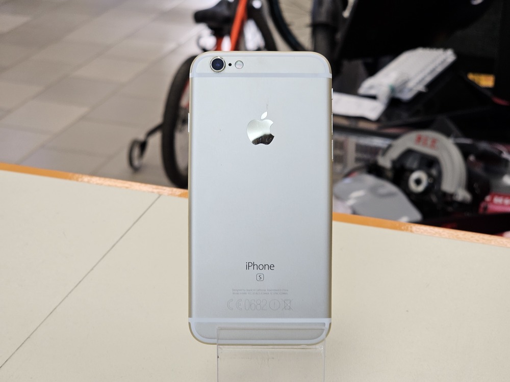 Смартфон Apple iPhone 6S 32Gb