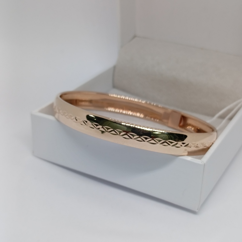 БРАСЛЕТ ЖЕСТКИЙ С АЛМАЗНОЙ ГРАНЬЮ (Au 585)