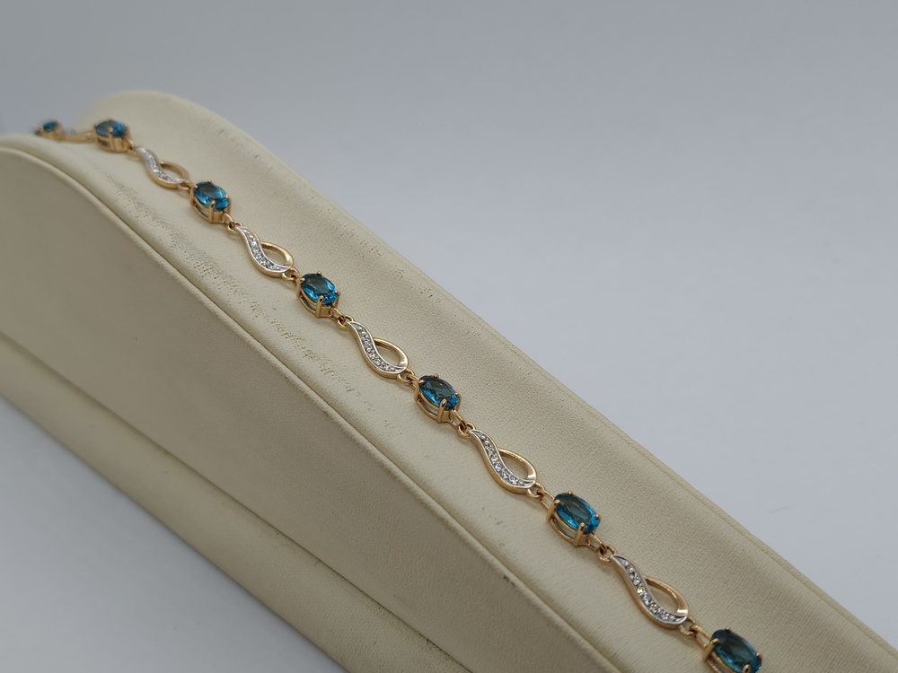 БРАСЛЕТ С КАМНЯМИ (Au 585)