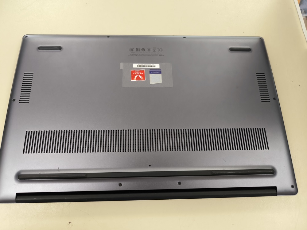 Ноутбук Huawei D 15; Ryzen 5 3500U, Radeon Vega 8, 8 Гб, Нет