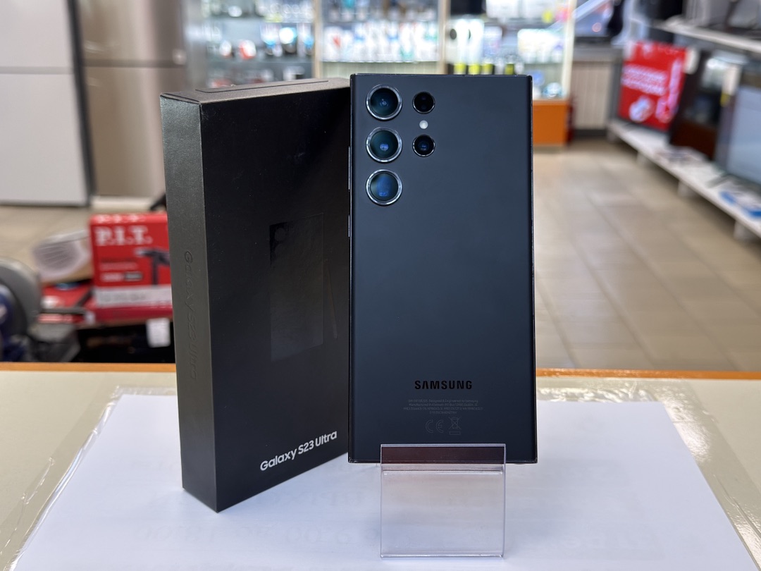 Смартфон Samsung Galaxy S23 Ultra 256Gb
