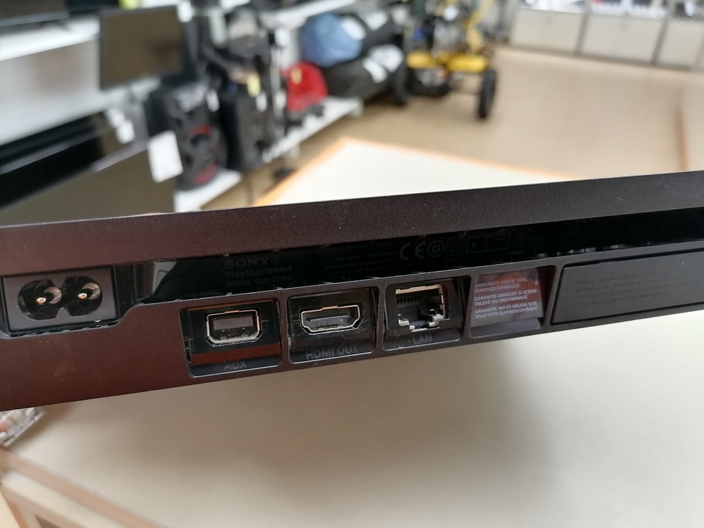 Игровая приставка PlayStation 4 Slim 500GB