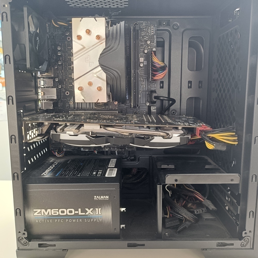 Системный блок Aero Cool;  Core I5-11400, Radeon RX 580, 16 Гб, Нет, 500 Гб