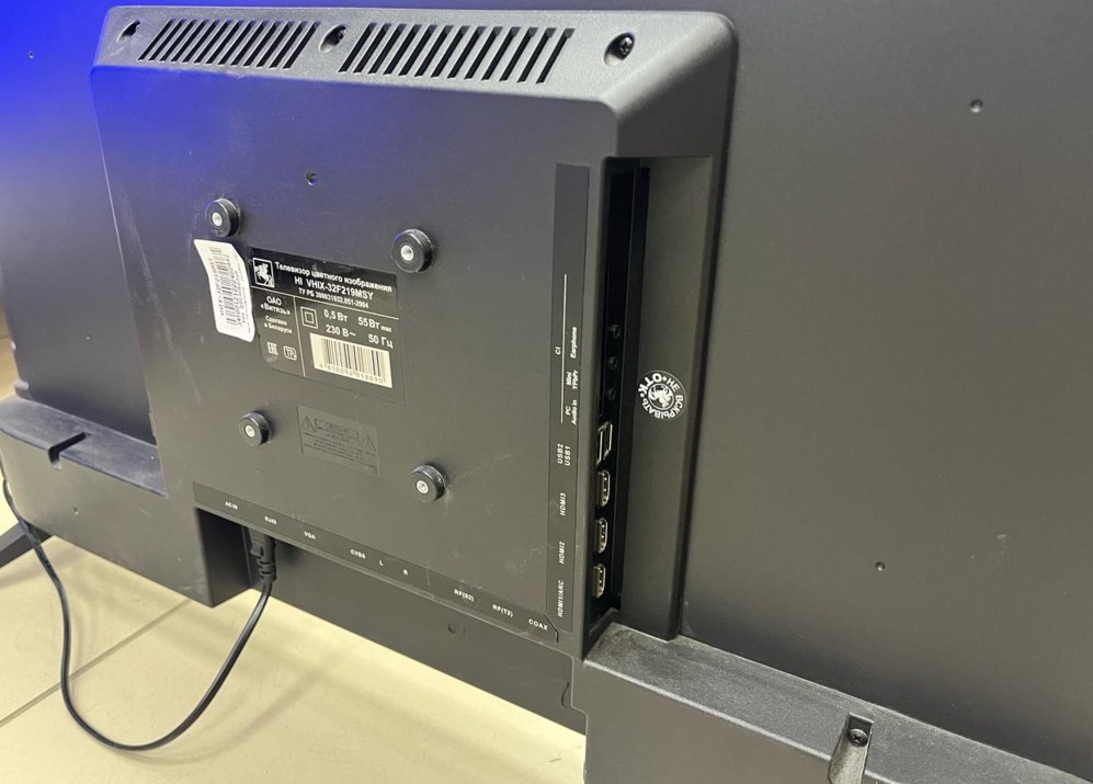 LED Телевизор HI RX-32H01FB