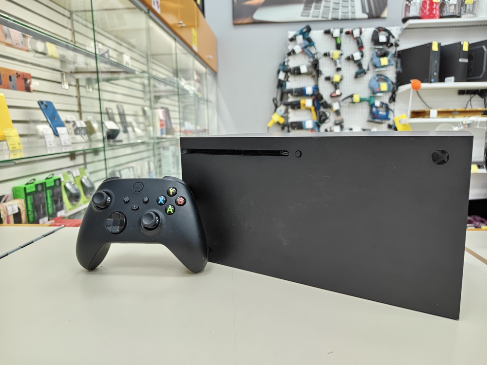 Игровая приставка Xbox Series X 1Tb
