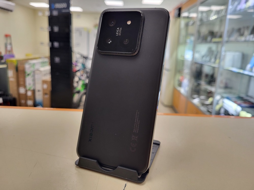 Смартфон Xiaomi 14 12/512Gb