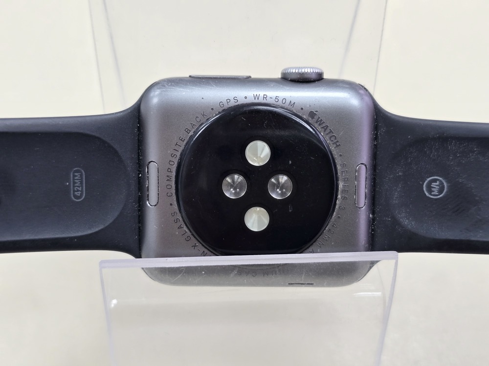 Смарт-часы Apple Watch Series 3 42 мм