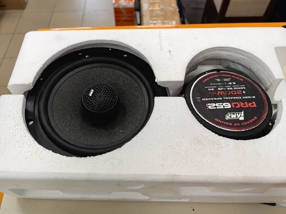 Автоакустика передняя AMP MD652