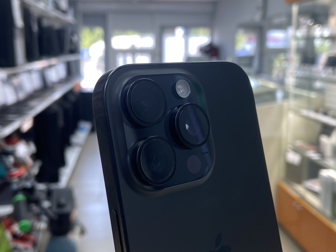 Смартфон Apple Iphone 16 Pro 1Tb eSIM