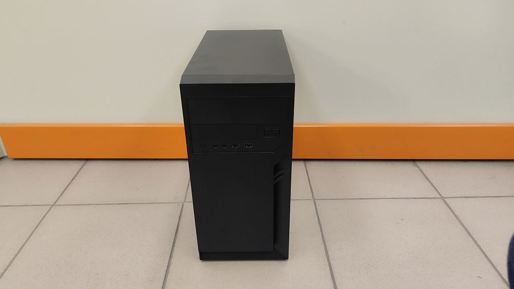 Системный блок Noname No Model; Core I3-12100F, Intel UHD Graphics 730, 16 Гб, 240 Гб, Нет