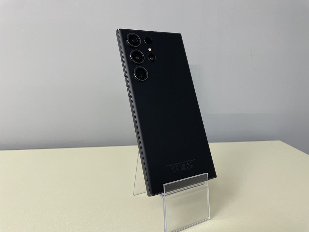 Смартфон Samsung Galaxy S23 Ultra 256Gb