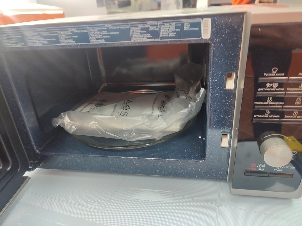 Микроволновая печь Samsung MS23F302TQK