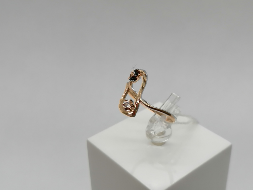 КОЛЬЦО С КАМНЯМИ (Au 585)