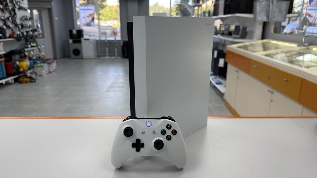 Игровая приставка Xbox One S 500Gb