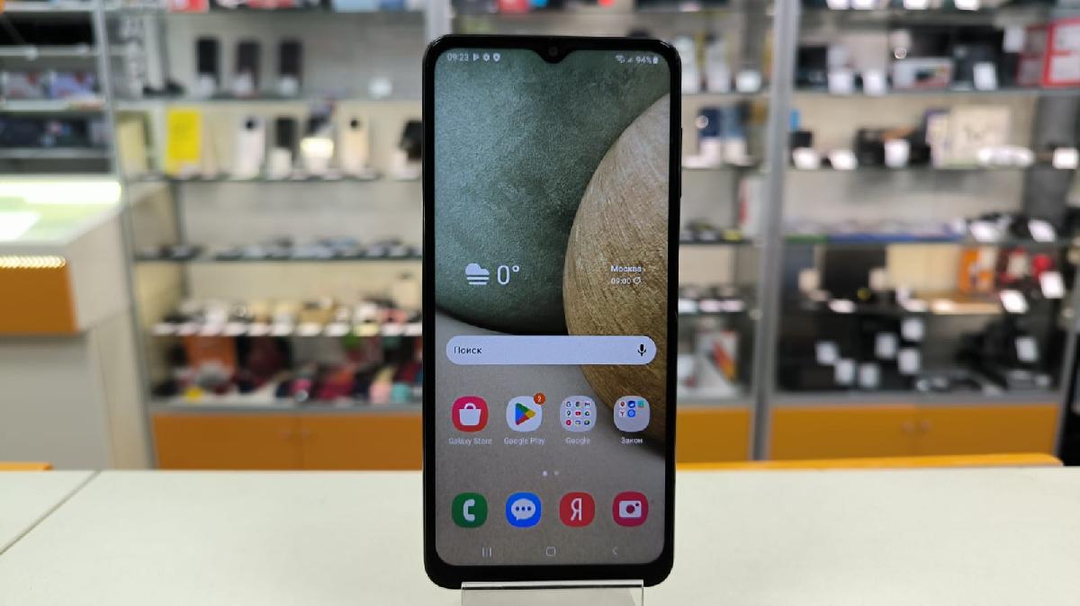 Смартфон Samsung Galaxy A12 3/32