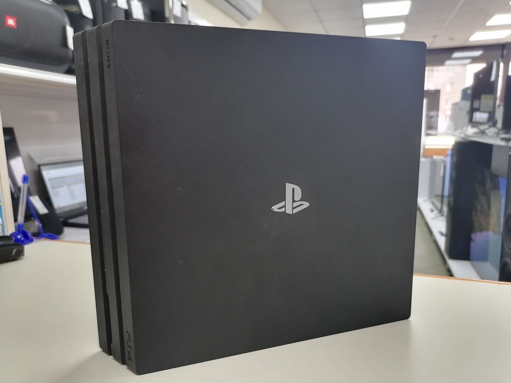 Игровая приставка PlayStation 4 Pro 1Tb