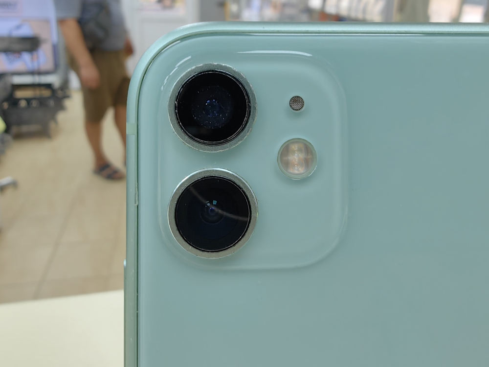 Смартфон Apple iPhone 11 128Gb