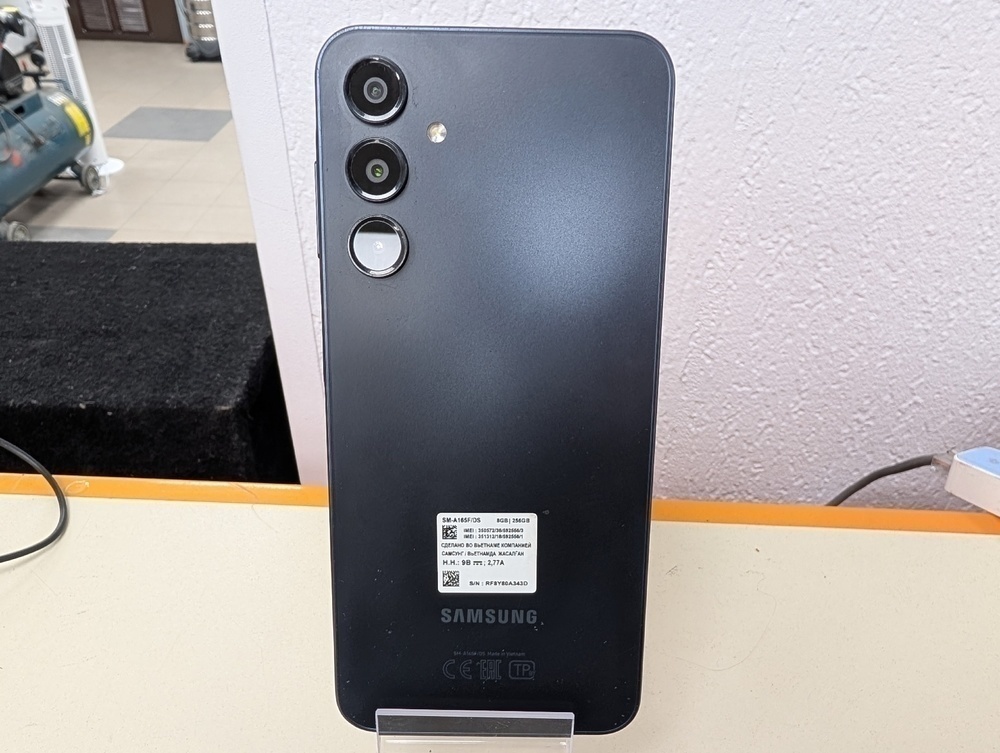 Смартфон Samsung Galaxy A16 8/256