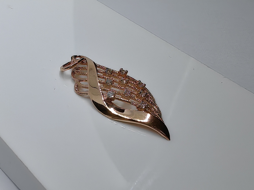 ПОДКМИ585 ПОДВЕСКА С КАМНЯМИ (Au 585)