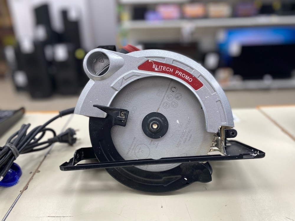 Дисковая пила Elitech ПД 1500 Промо