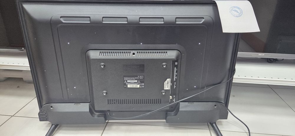 LED Телевизор Manua 32MH13B