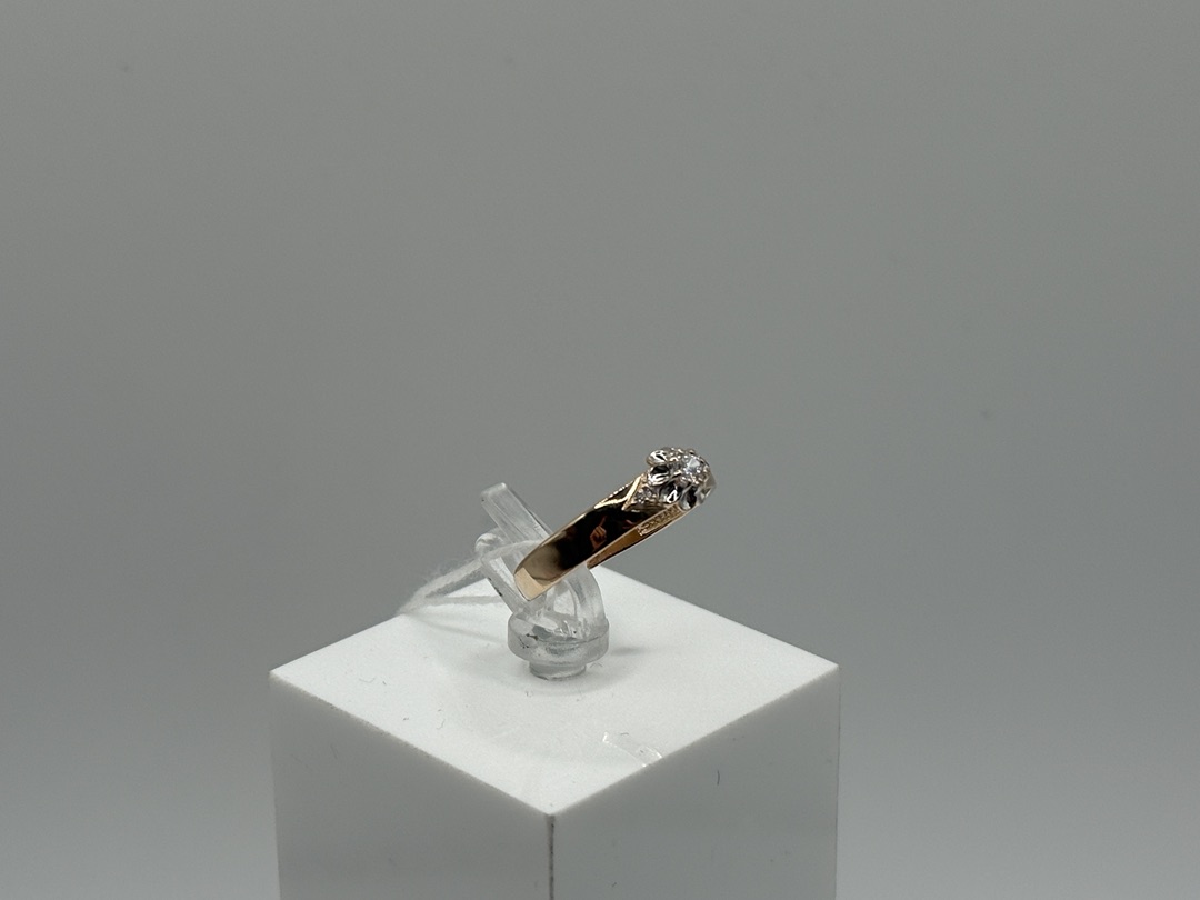 КОЛКМИ585 КОЛЬЦО С КАМНЯМИ (Au 585)