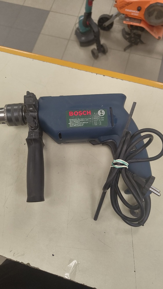 Дрель-ударная Bosch PSB 700 RE