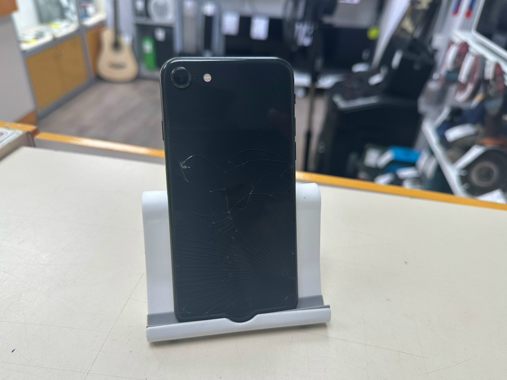 Смартфон Apple iPhone SE 2020 64Gb