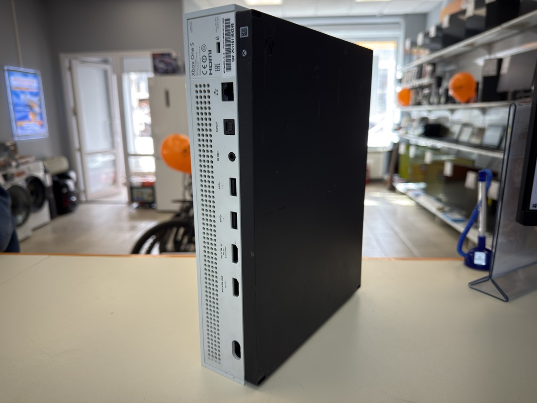 Игровая приставка Xbox One S 1TB