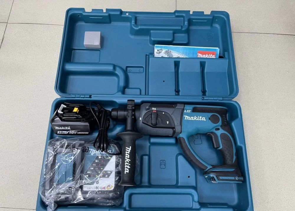 Перфоратор Makita DHR202;