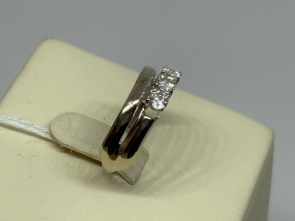 КОЛКМИ585 КОЛЬЦО С КАМНЯМИ (Au 585)