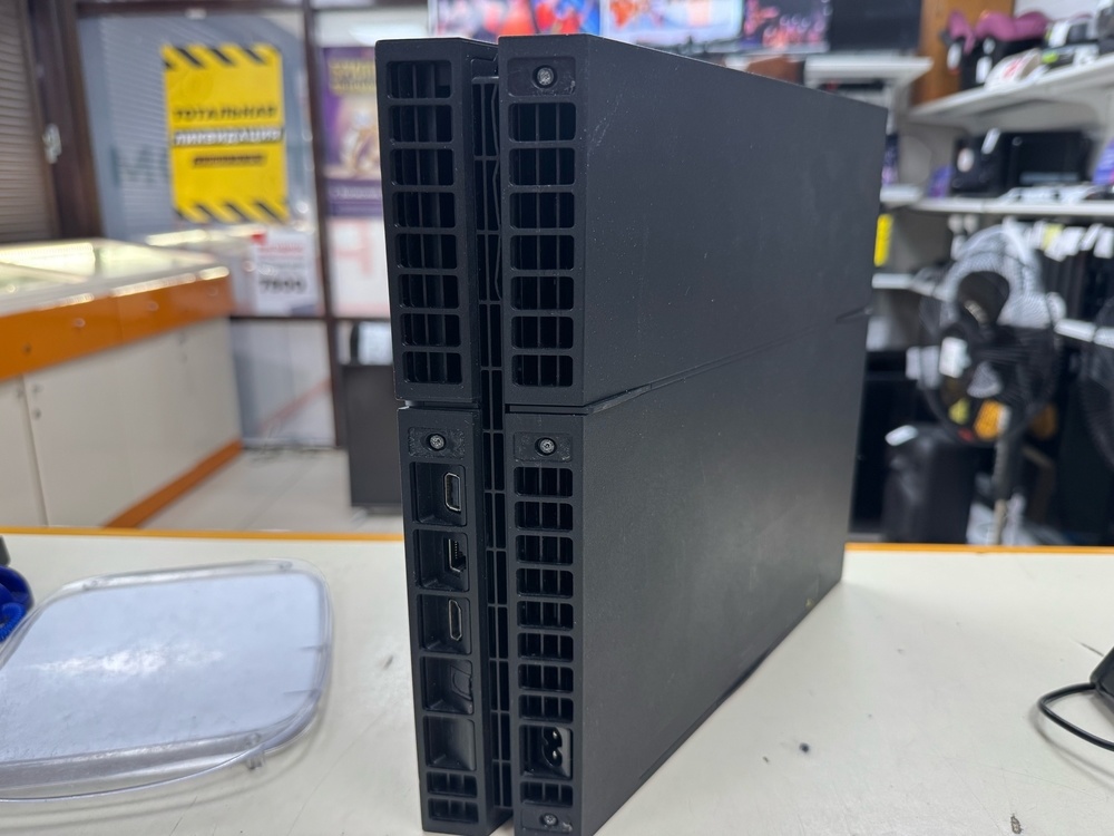 Игровая приставка PlayStation 4 FAT 500GB