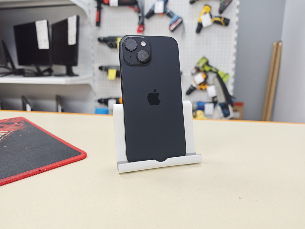 Смартфон Apple Iphone 15 128Gb