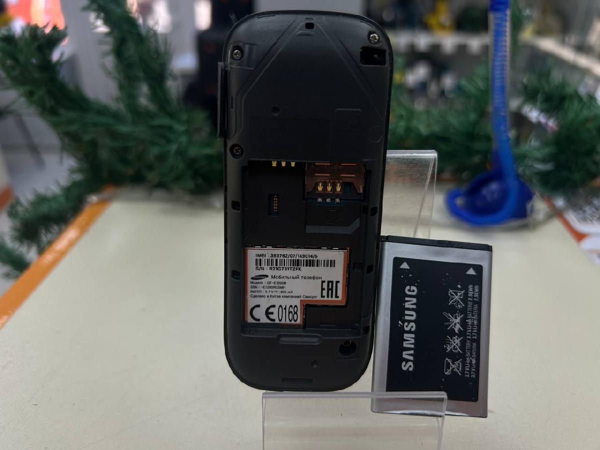 Смартфон Samsung GT-I9003