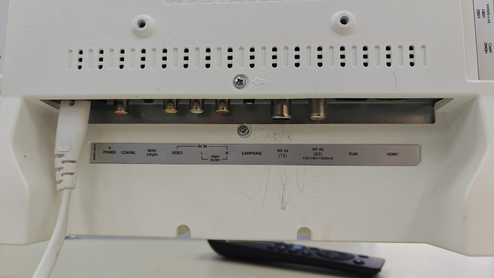 LED Телевизор HI VHIX-24H152WSY