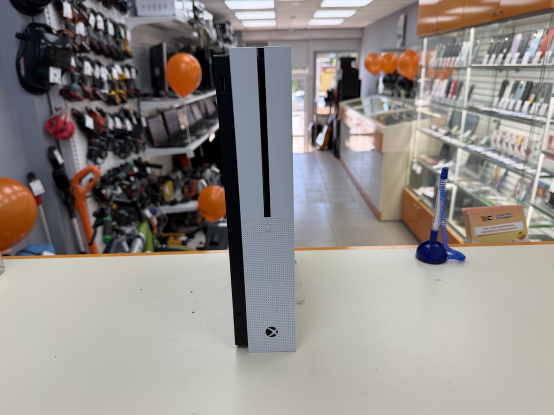 Игровая приставка Xbox One S 500Gb